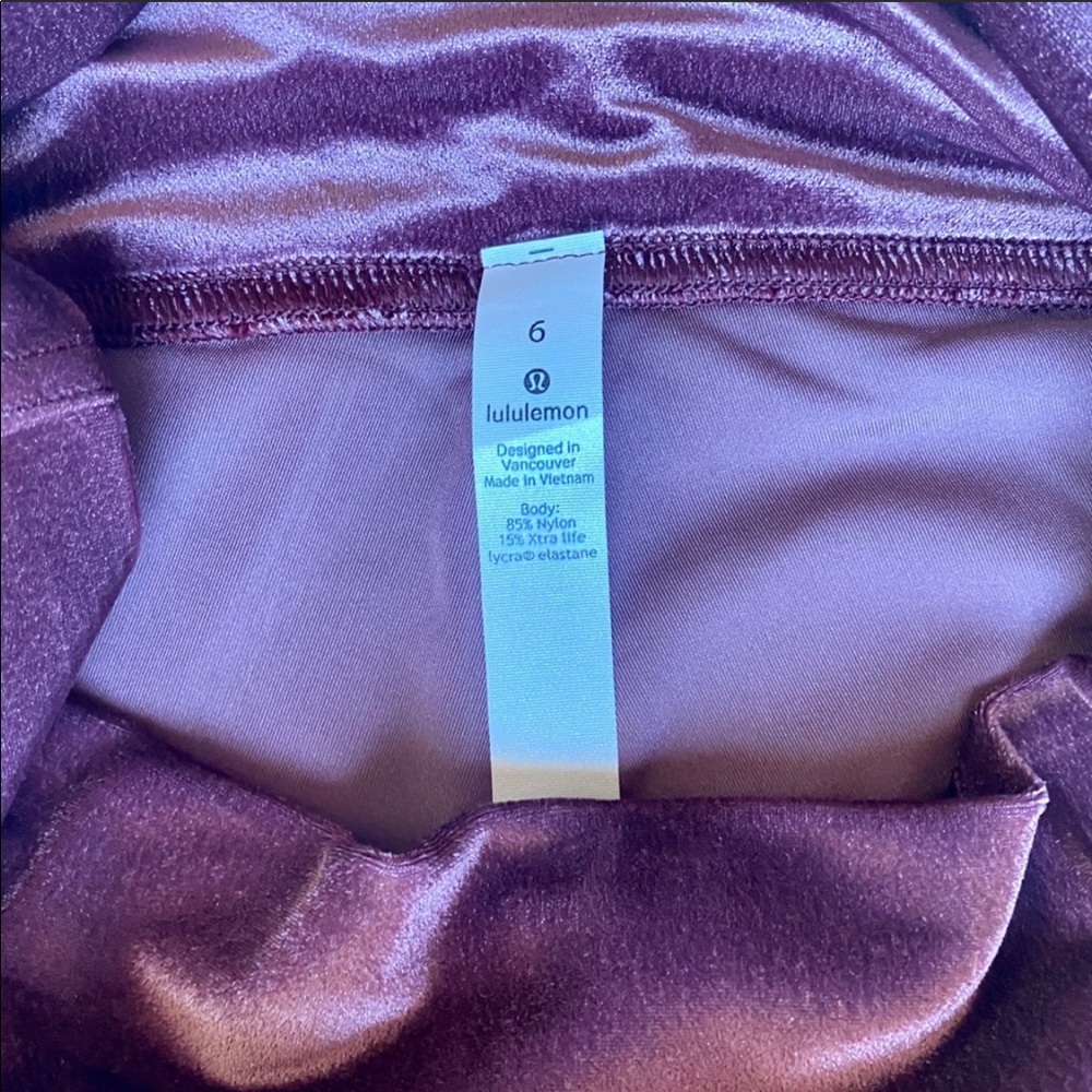 NWT Lululemon Wunder Lounge HR 28” *V - Picture 5 of 8
